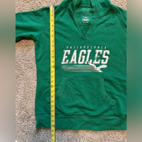 Women’s Kelly green Philadelphia Eagles sweatshirt - Picture 5 of 5